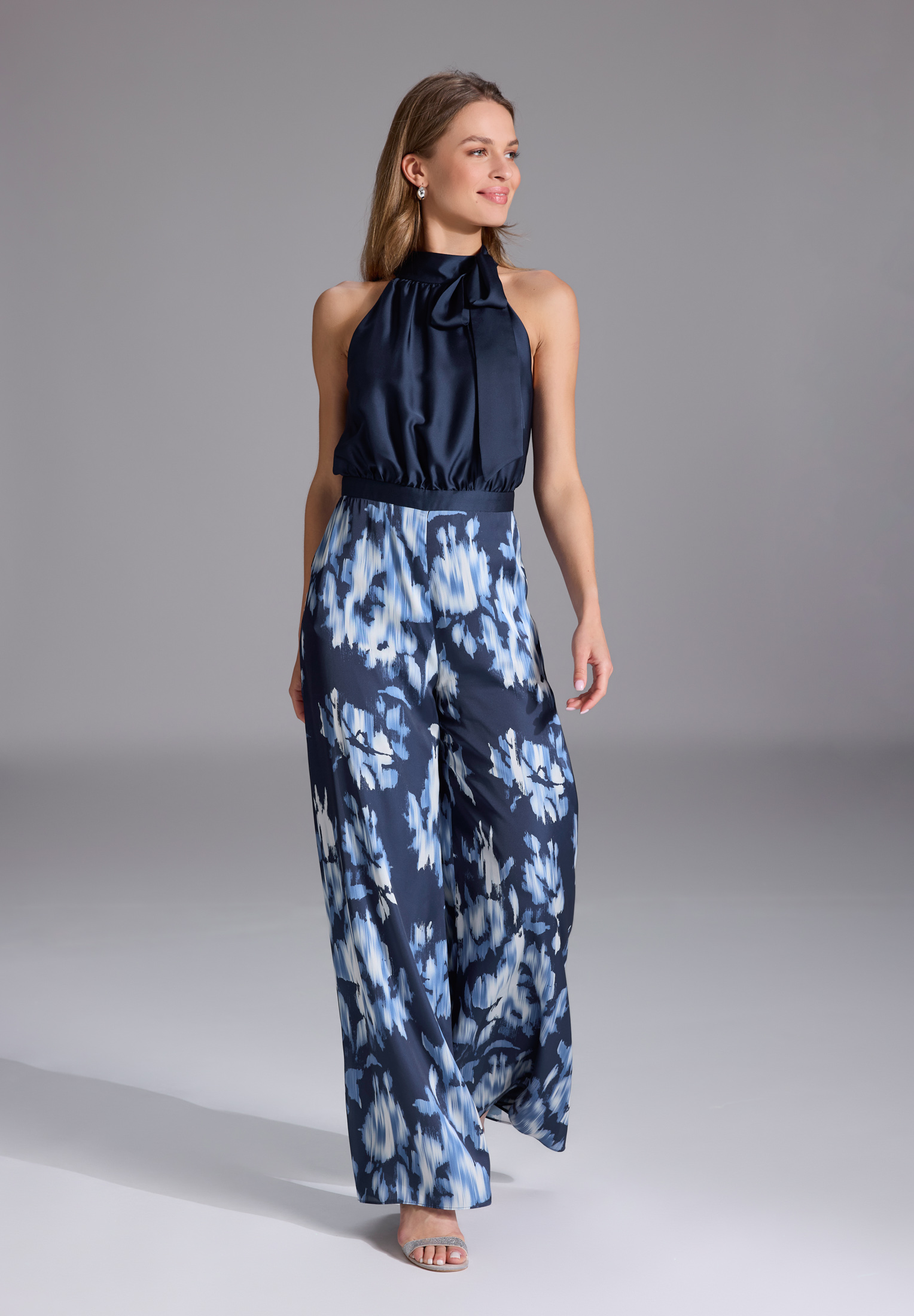 Swing Jumpsuit mit Schluppenblusen Top un navy 4