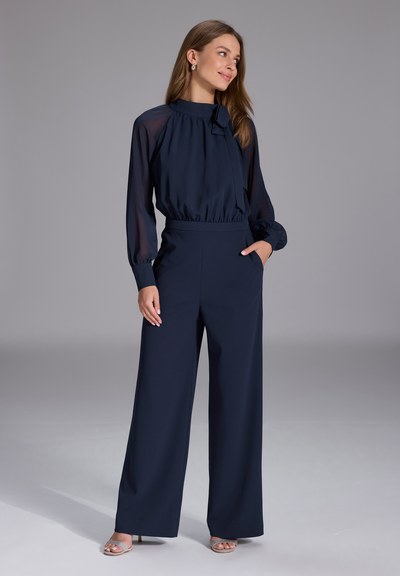 Swing Langärmeliger Jumpsuit mit Schluppe navy 2