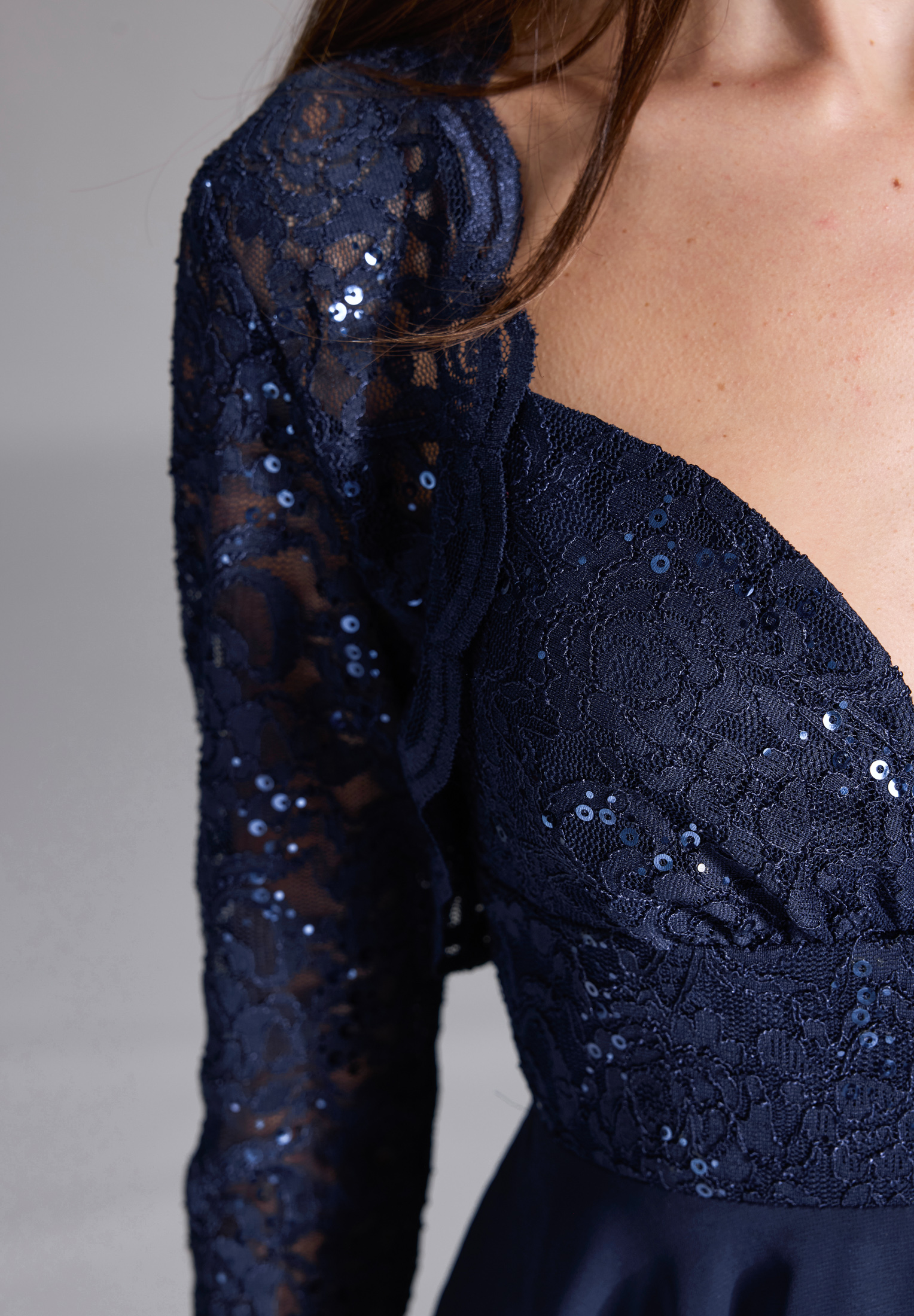 Swing Bolero aus Spitze mit Bogenkante navy 5