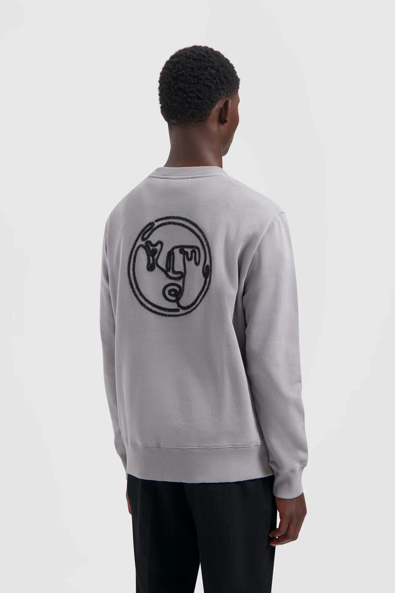 Olaf Hussein NOSTALGIA FACE CREWNECK Grijs-1 3